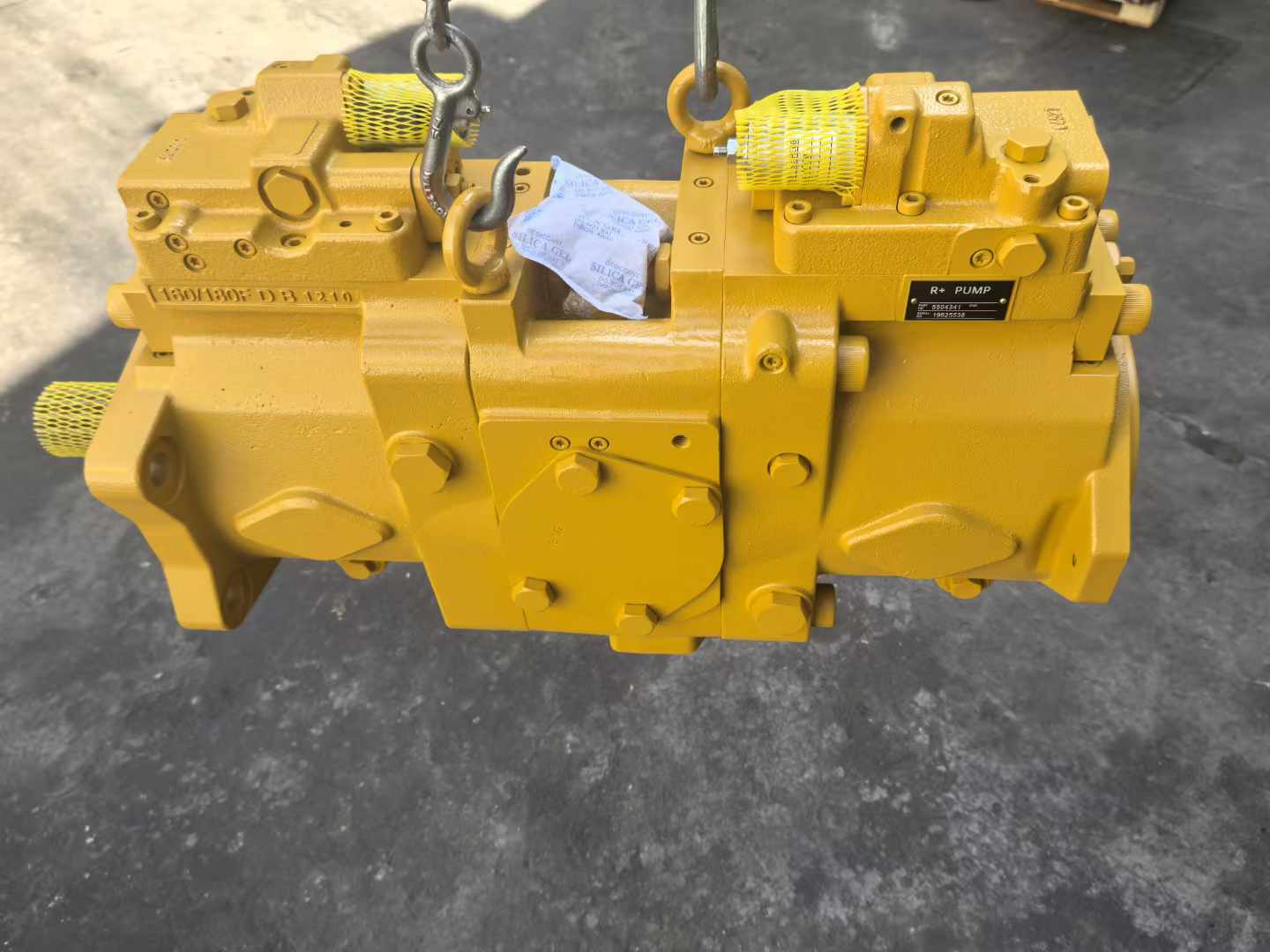 Piston Pump K7V160DTP-K1EOC Hydraulic Pump  K7V160DTP for E326GC E330GC Excavator K7V Full Series Hydraulic Piston Pump
