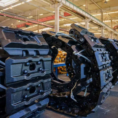 High Quality Undercarriage Parts PC2000 Track Link  Track Chain for Komatsu PC2000 Excavator Spare Parts  Track Chain Assembly