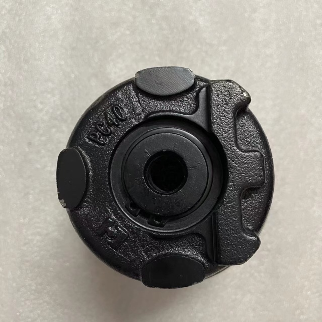 Mini Excavator Chassis Accessories Are Suitable for Komatsu PC56-7 PC210-6 PC220-2 Excavator Track Lower Roller