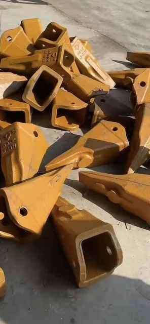Excavator Bucket Tooth Bucket Teeth V13 V17 V17Vy V17Syl V18Ty V51Syl V29 V39 V61 V69 18S 22S 25S 30S 35S 50S 25T