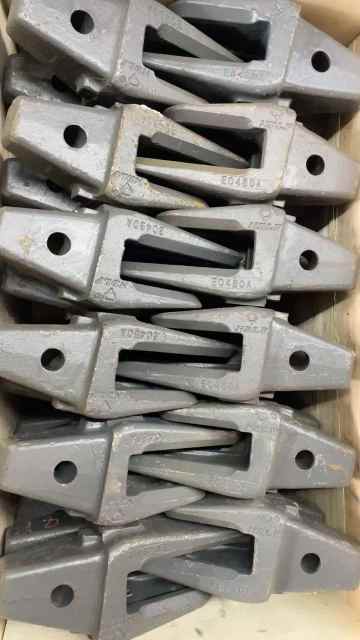 Excavator Bucket Tooth Bucket Teeth V13 V17 V17Vy V17Syl V18Ty V51Syl V29 V39 V61 V69 18S 22S 25S 30S 35S 50S 25T