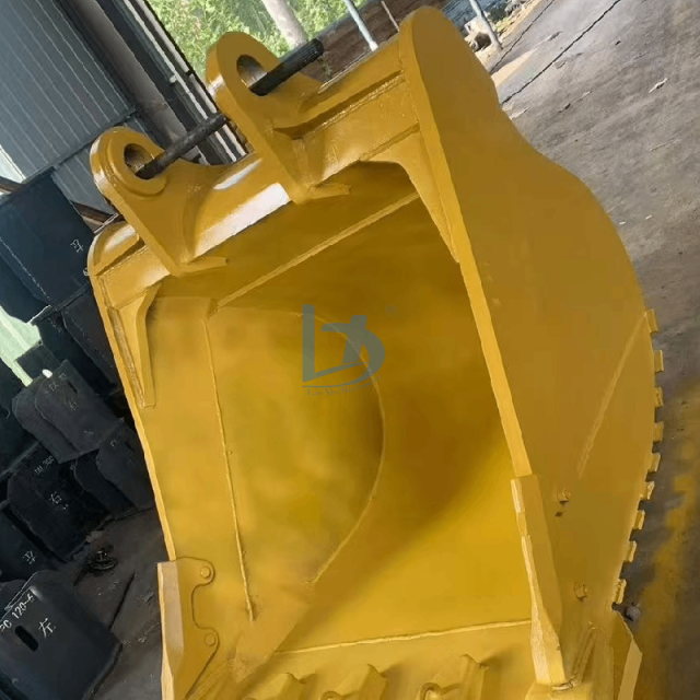 Excavator Bucket  Excavator 1.9 Bucket Is Used for Excavators 1.9 square Rock Bucket for Cat