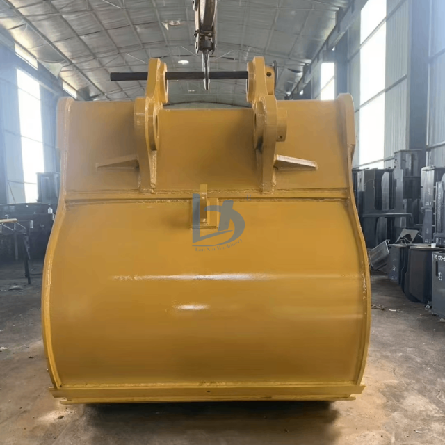 Excavator Bucket  Excavator 1.9 Bucket Is Used for Excavators 1.9 square Rock Bucket for Cat