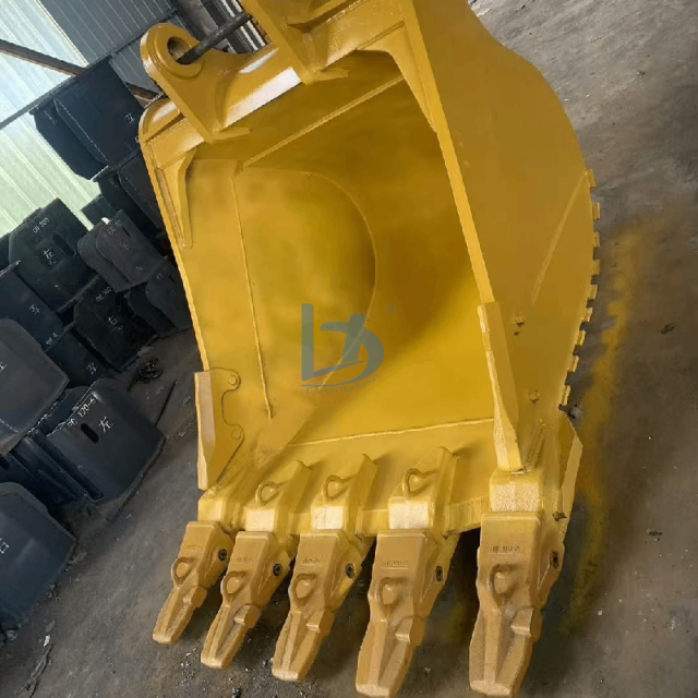 Excavator Bucket  Excavator 1.9 Bucket Is Used for Excavators 1.9 square Rock Bucket for Cat