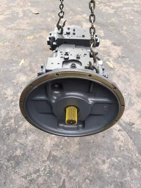 PC200-7 Main Pump Hydraulic Pump 708-2L-31123 Hydraulic Piston Pump Main Hydraulic Pump for Komatsu PC200-7 Excavator Main Pump