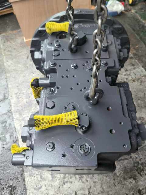 708-2G-04960 708-2L-31411 Hydraulic Pump PC200-10 PC200-10M0 Main Pump for Komatsu PC200-10M0 Excavator Hydraulic Main Pump