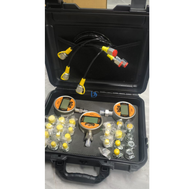 LANXIN Excavator Hydraulic Pressure Test Kit 3 Gauges 3 Hoses 21 Connectors  2 tee connectors for Construction Machinery Diagnostic
