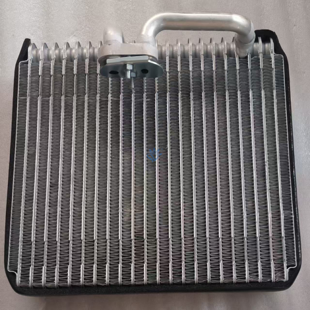 Excavator Parts Evaporator Air Conditioning K1002215 for Doosan Excavator DX225LC DX140LC Radiator