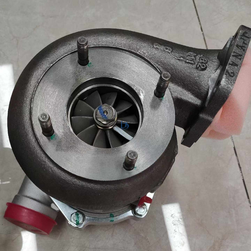 LANXIN Aftermarket 6D95 Engine Turbocharger Assembly | Direct Replacement for Komatsu PC200-6 Excavator Construction Machinery