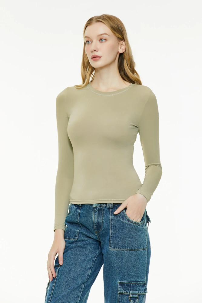 Women‘s Stretch Long Sleeve Base Layer