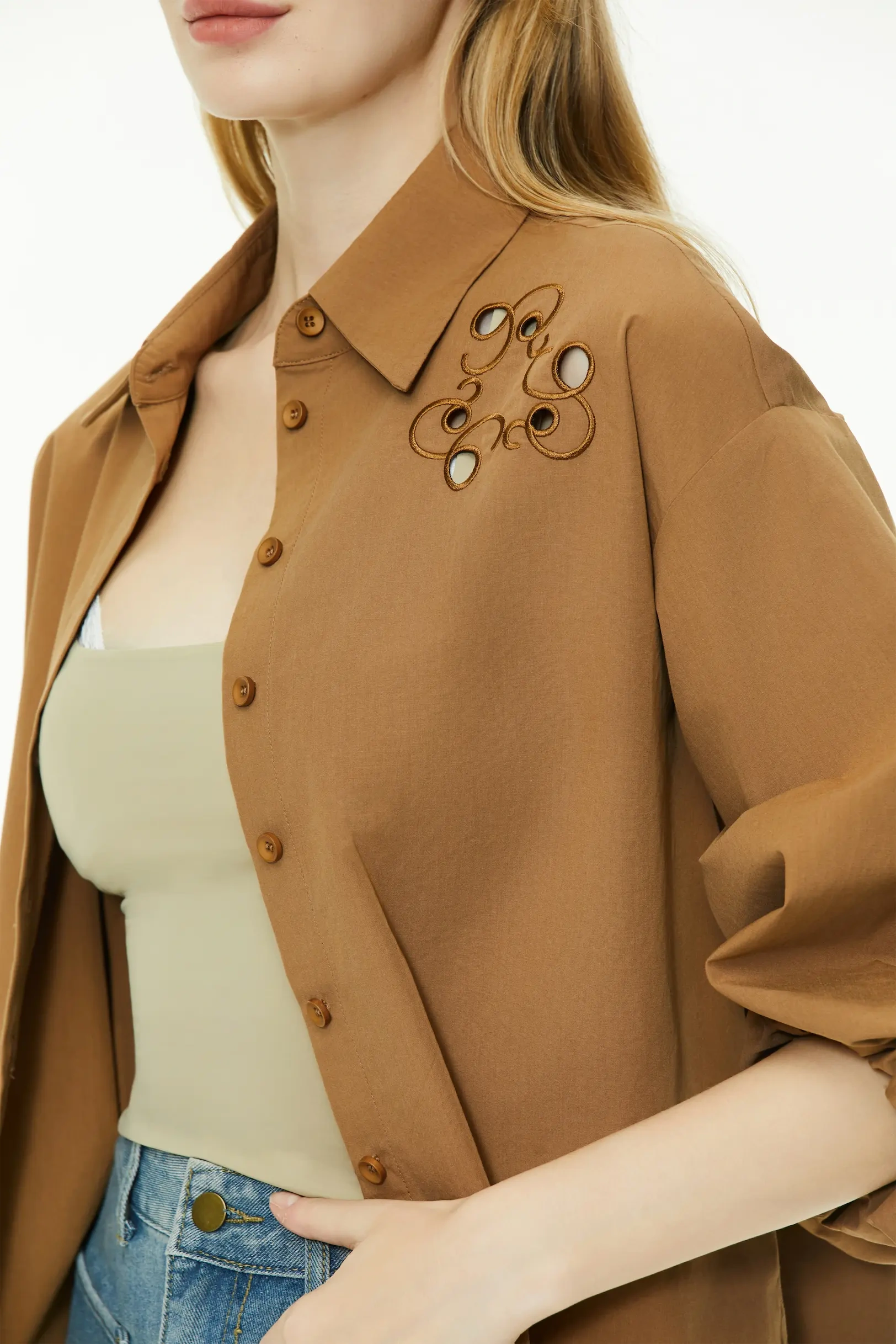 Women's puff sleeve shirt