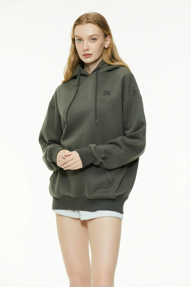 Basic hooded sweatshirt