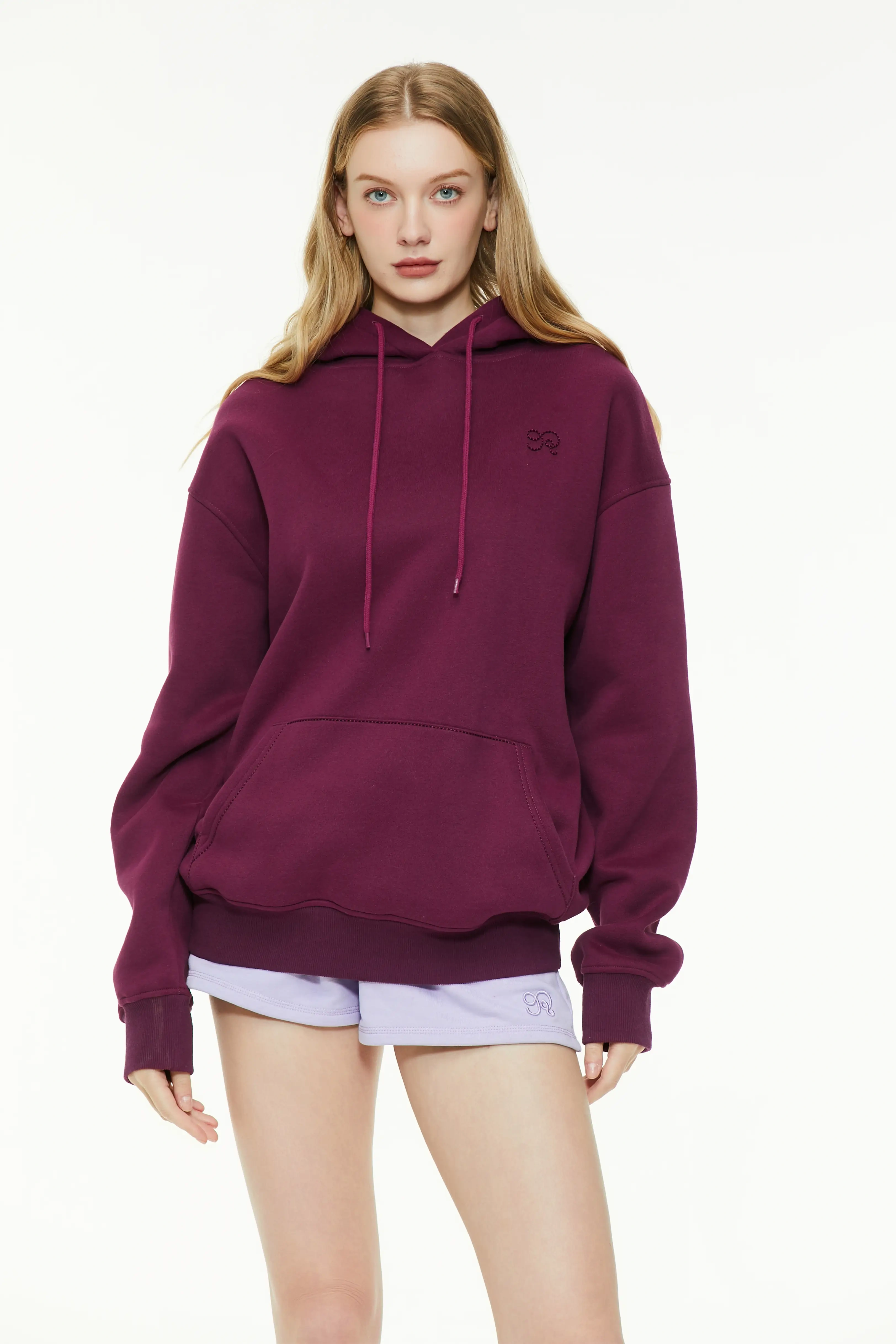 Basic hooded sweatshirt