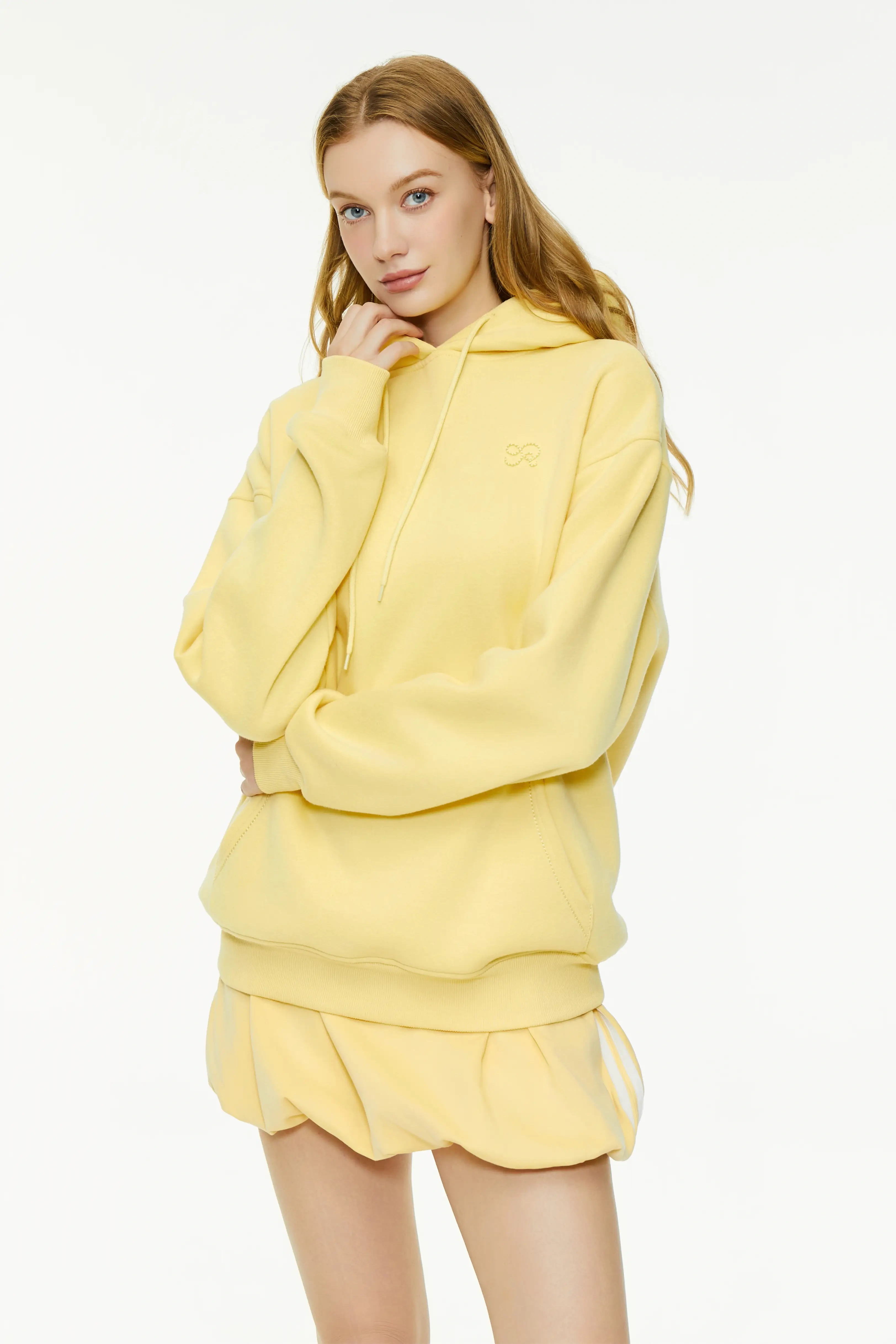 Basic hooded sweatshirt