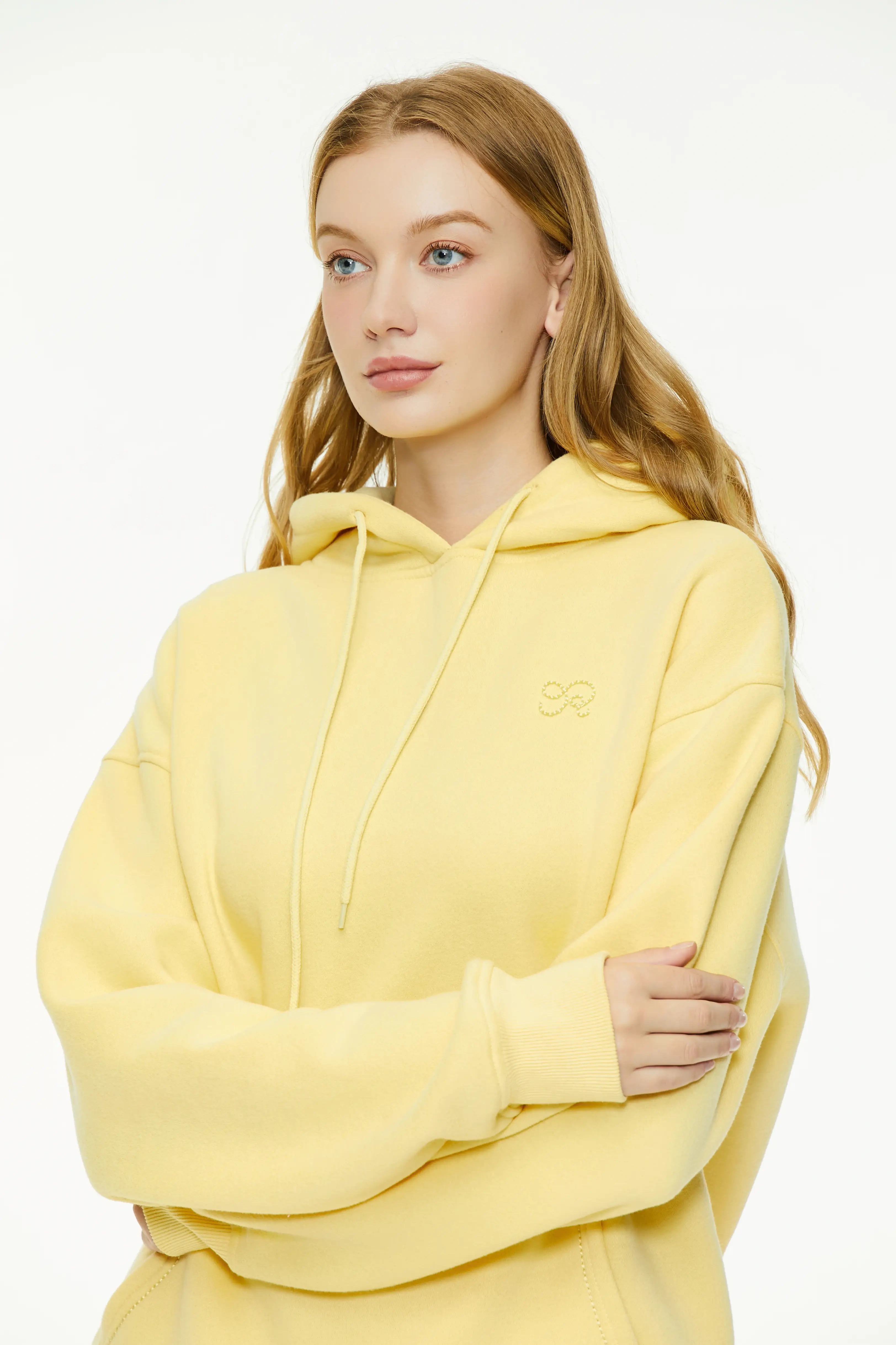 Basic hooded sweatshirt