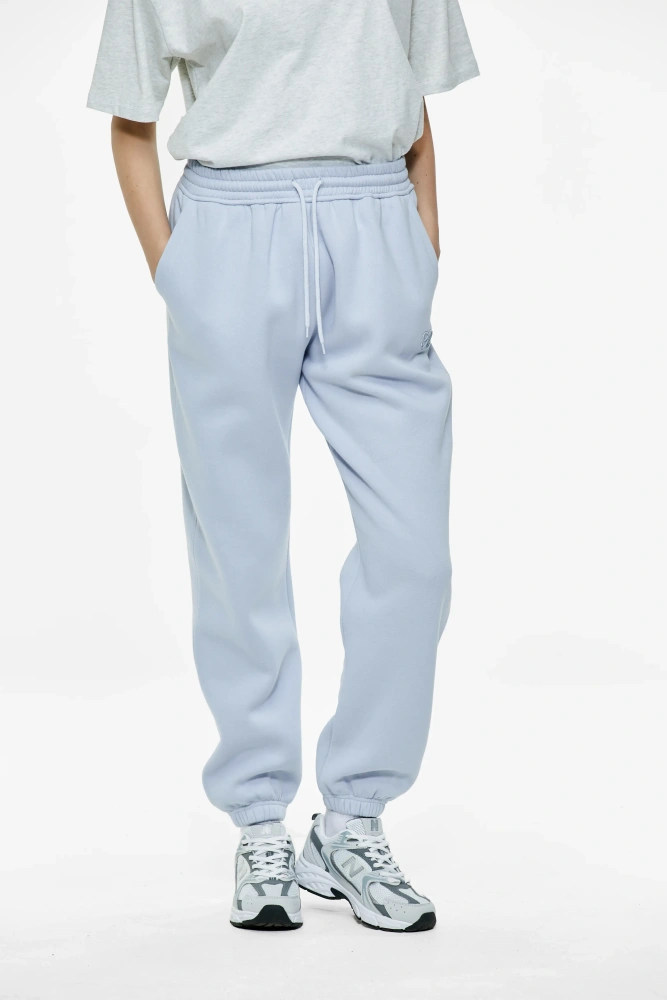 Casual loose-fitting sports pants