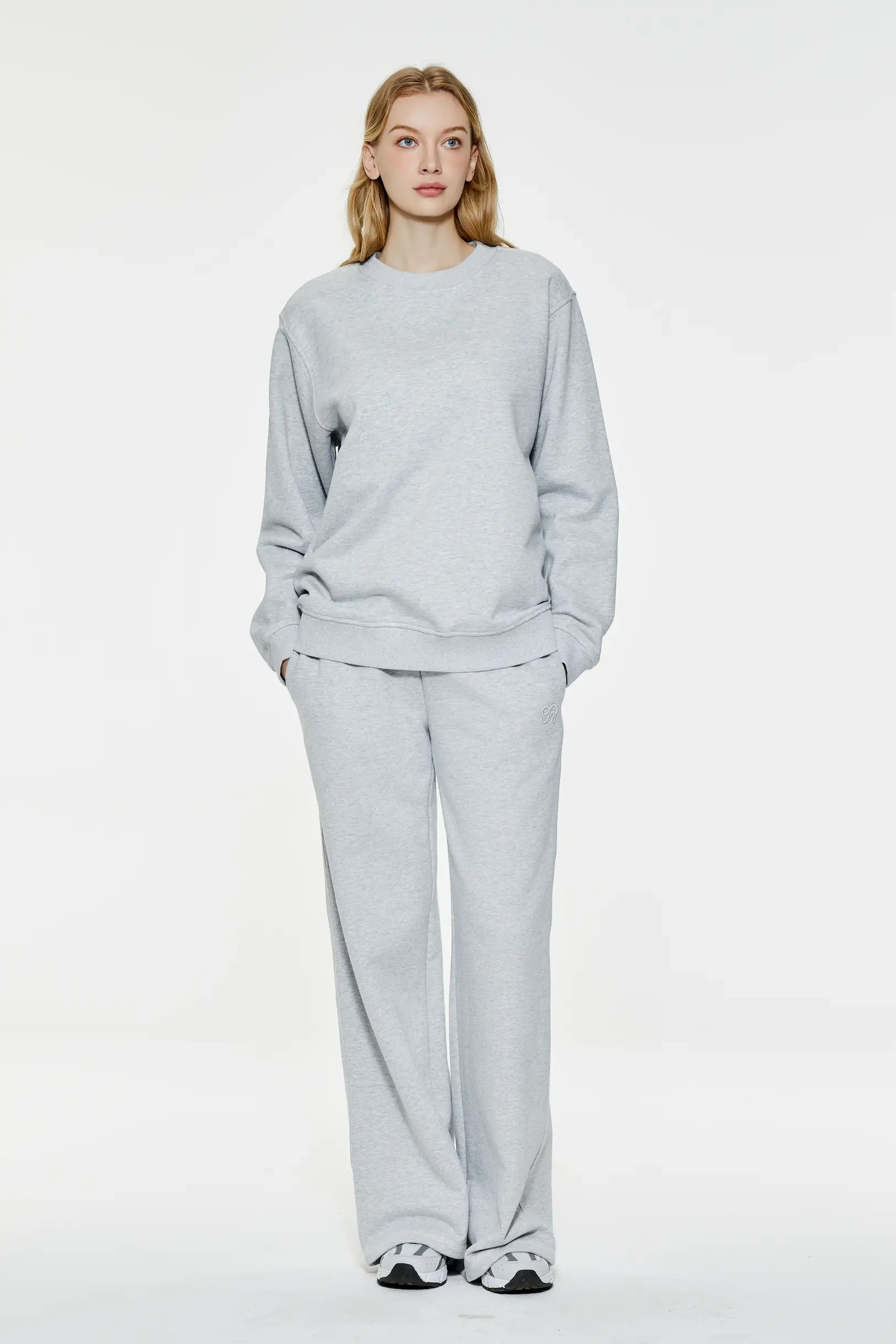Multi-color basic sweatshirt