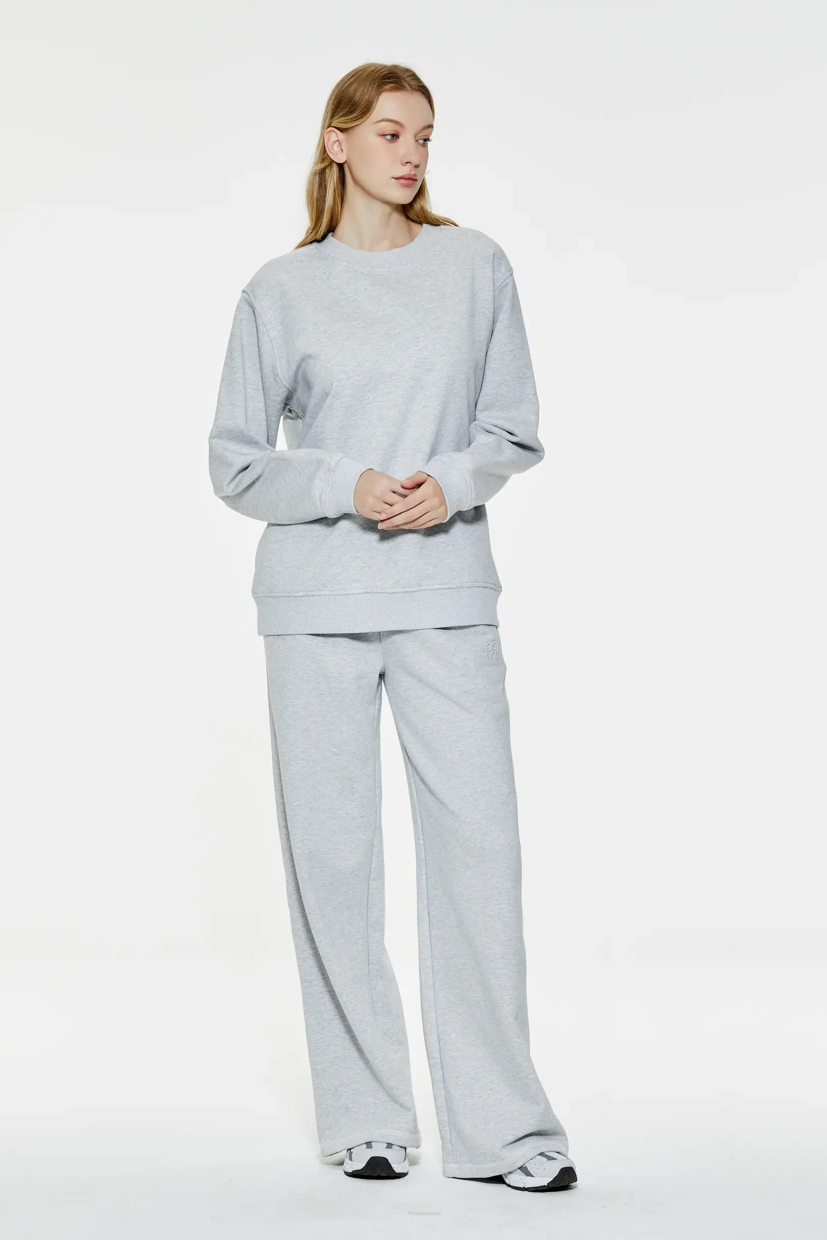 Multi-color basic sweatshirt