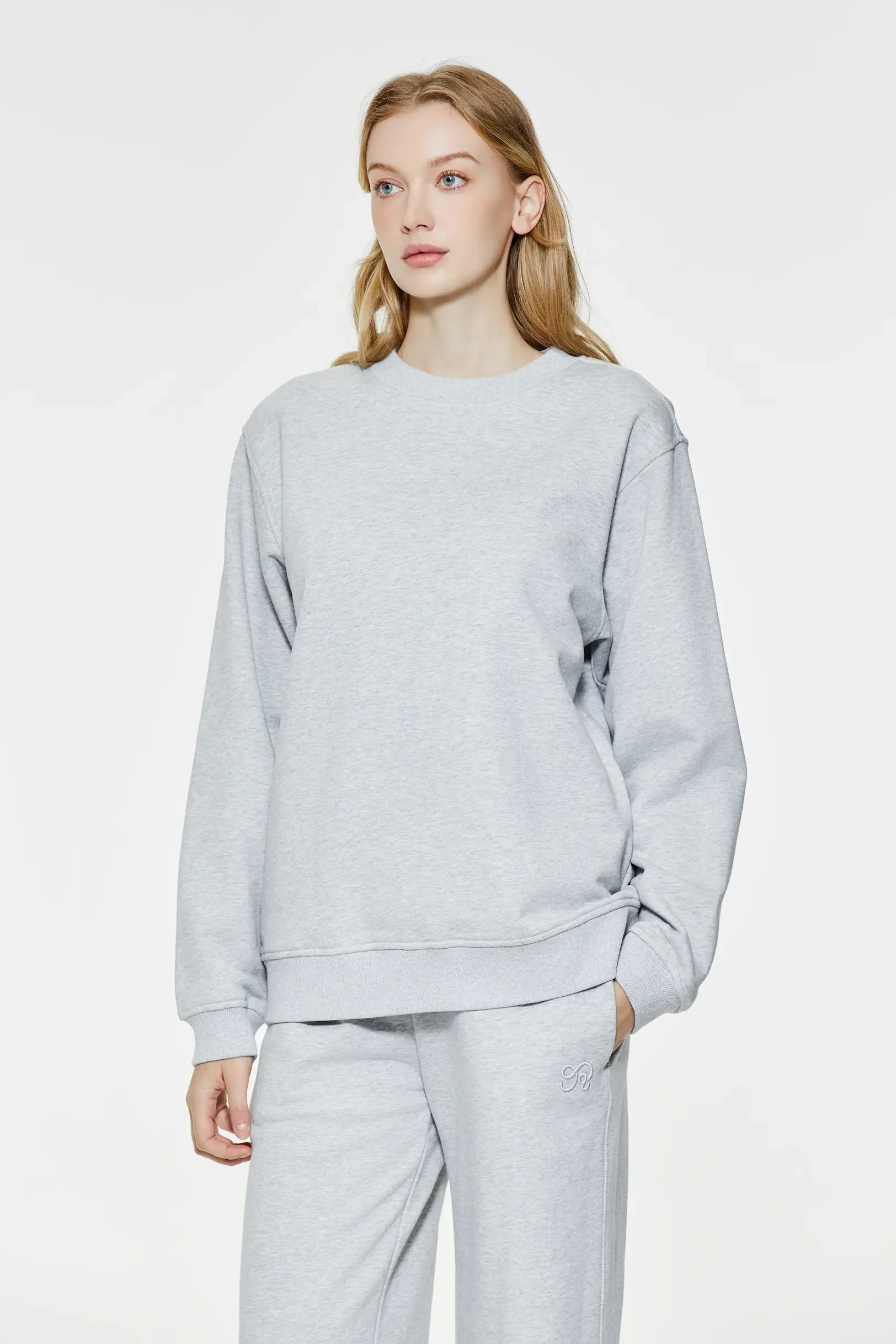 Multi-color basic sweatshirt