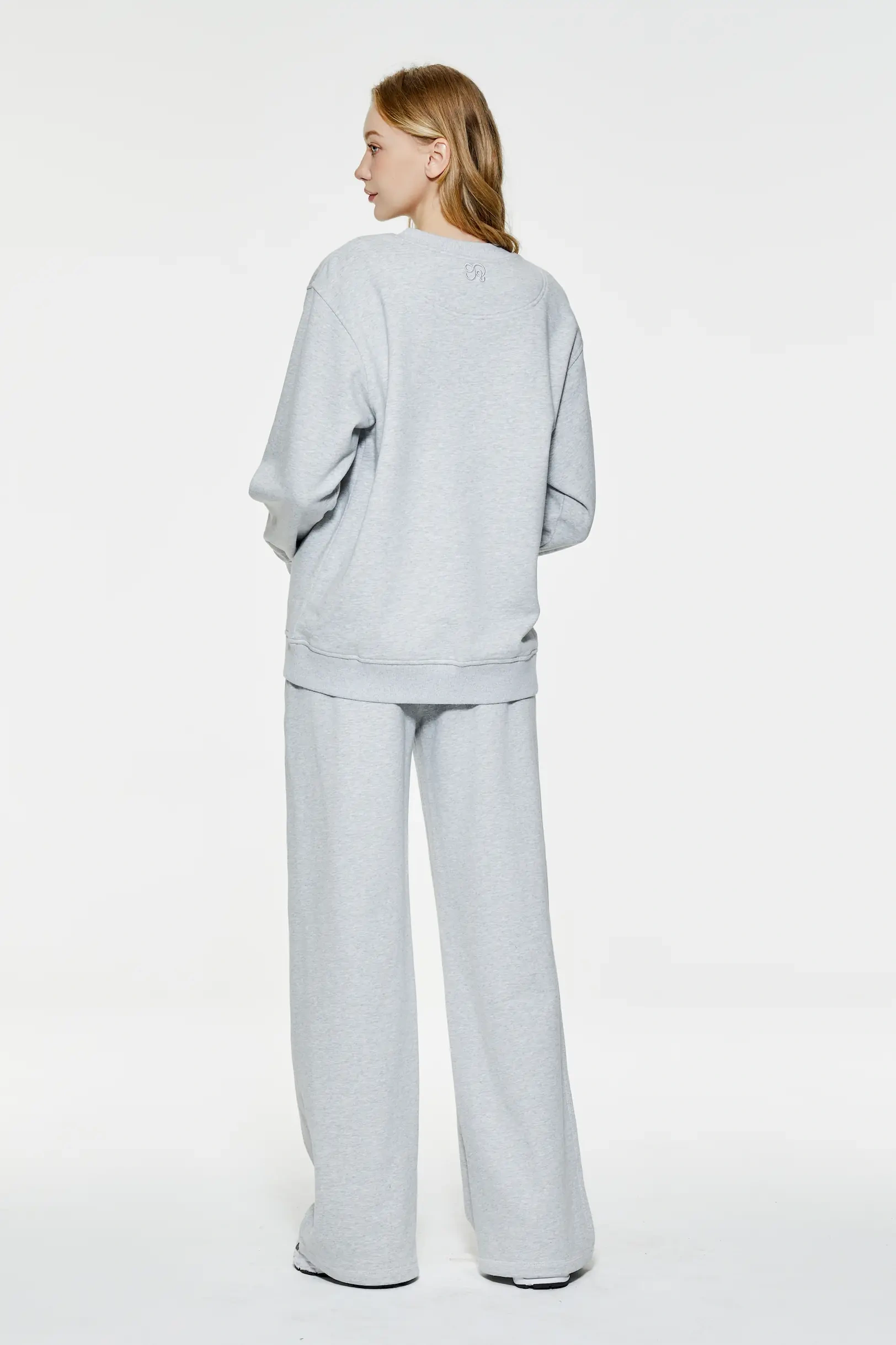 Multi-color basic sweatshirt