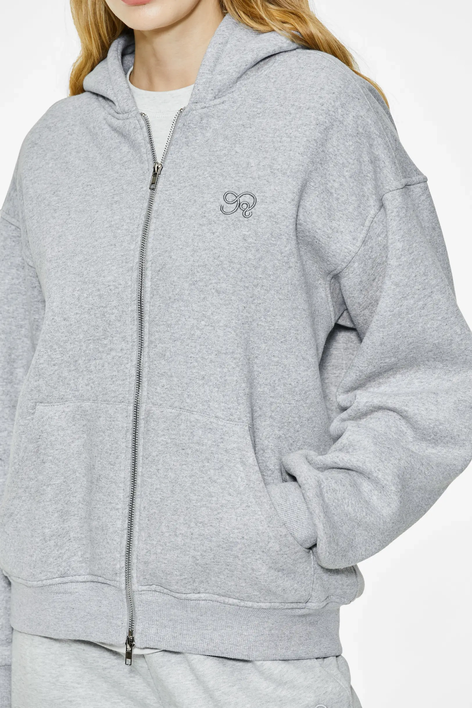 Drop shoulder zipper hoodie