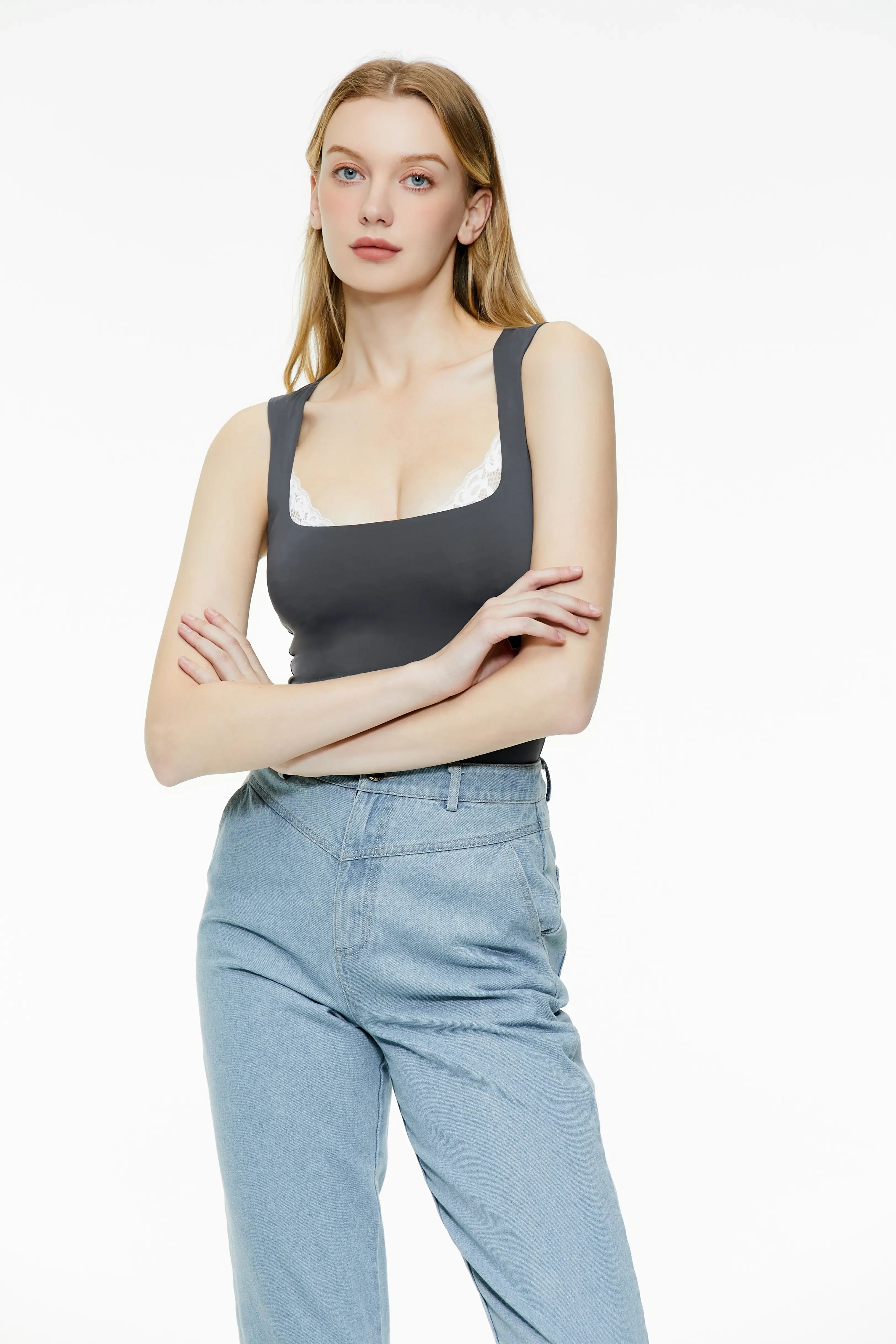 Lace square neck tight vest