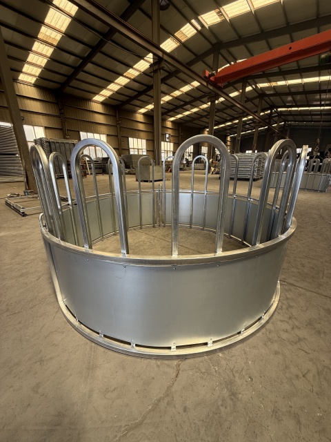 Round Hay Feeders