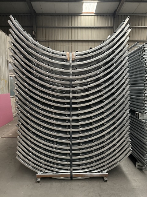 Round Hay Feeders