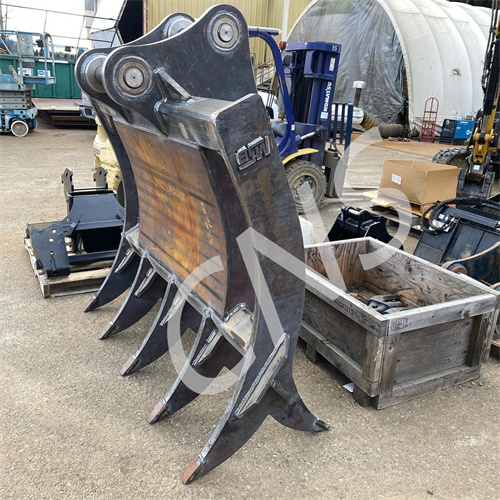 CNS EXCAVATOR LOADER Tree branch clamp root rake grapple hydraulic thumb rake grab
