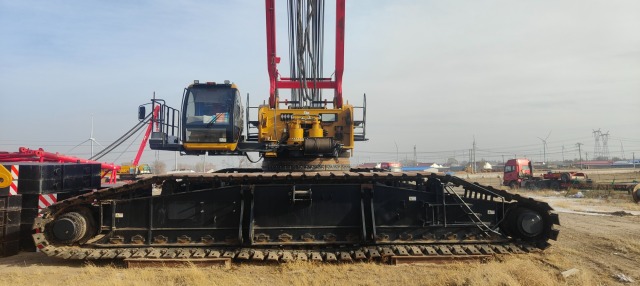 Second Hand Crawler Crane San-Y Scc7000A Crawler Crane 700 Tons Lifting Capacity Good Condition Used Crane Low Price