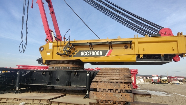 Second Hand Crawler Crane San-Y Scc7000A Crawler Crane 700 Tons Lifting Capacity Good Condition Used Crane Low Price