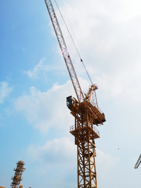 Second Hand Xc (MG) Xgl160-10s 10 Ton Chinese Brand Self Erecting Luffing Tower Crane Competitive Price for Sale