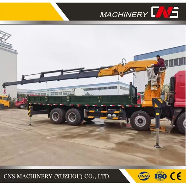 China Manufacturer 10 Ton Foldable Knuckle Boom Truck Mounted Crane Folding Arm Lifting Crane with Best Price