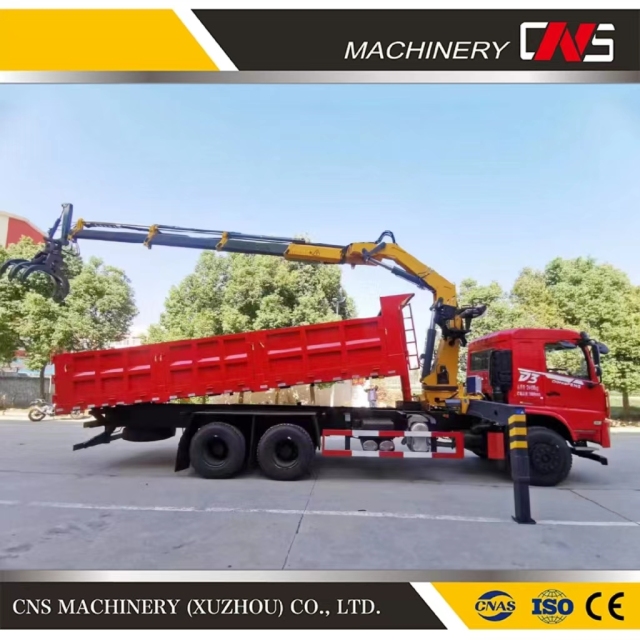 Multi Functional and Efficient Hydraulic Folding Arm 5 Ton Crane with Wood Grapple for Delivering Timber