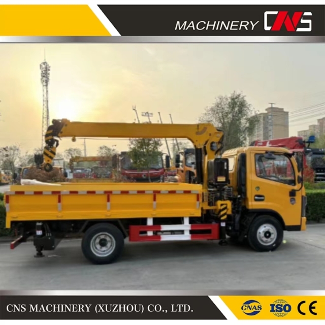 High Quality 3.2 Ton Telescopic Boom Lorry Crane Straight Arm Manipulator Remote Control Truck Mounted Crane