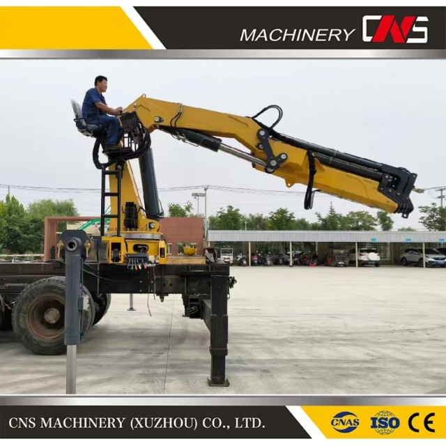 Low Price 16 Ton Hydraulic Folding Arm Tow Truck Crane Knuckle Boom Vehicle Truck Mounted Crane for Sale