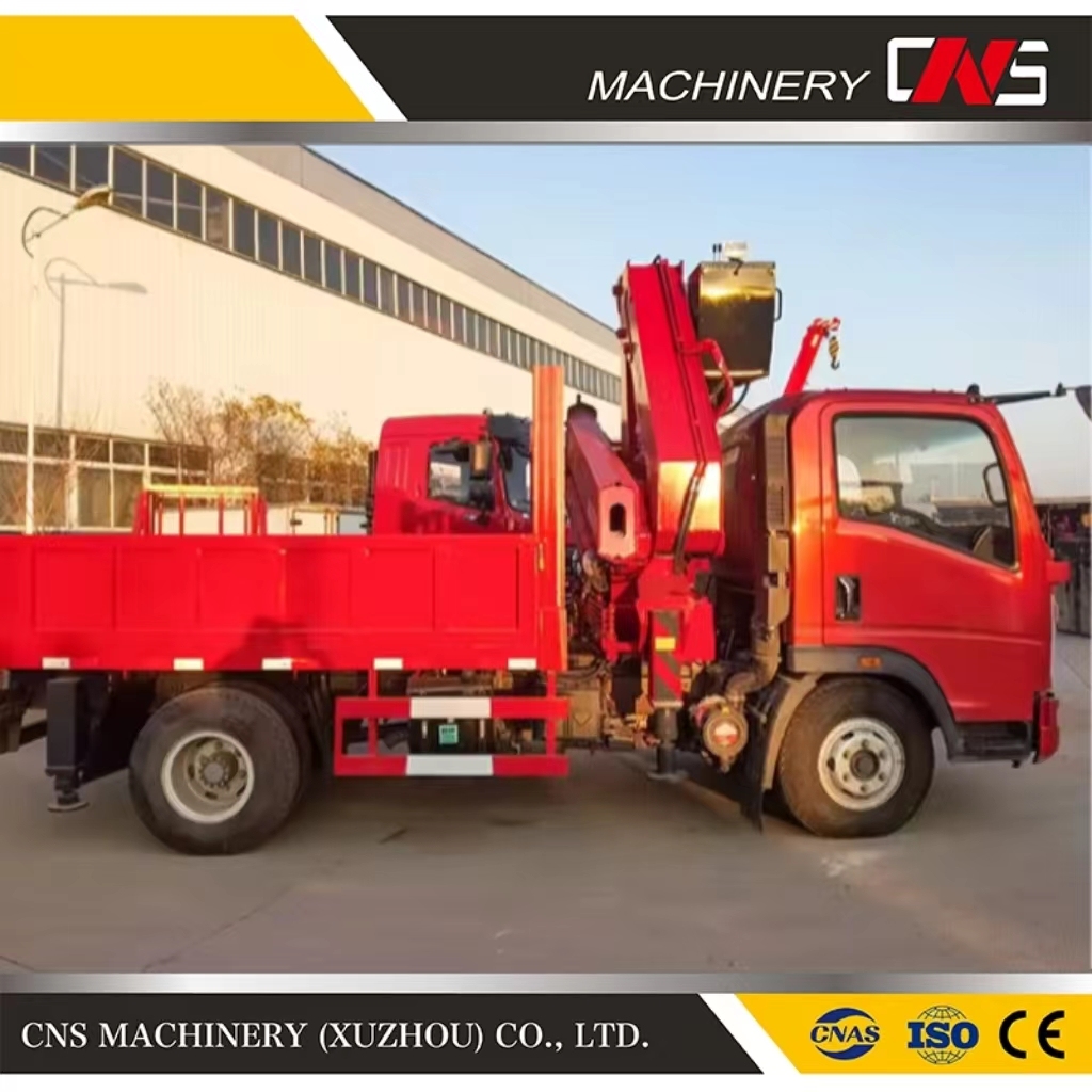 China Low Price Construction Equipment Hydraulic 4 Ton Folding Boom Truck Mounted Crane for Hot Sale