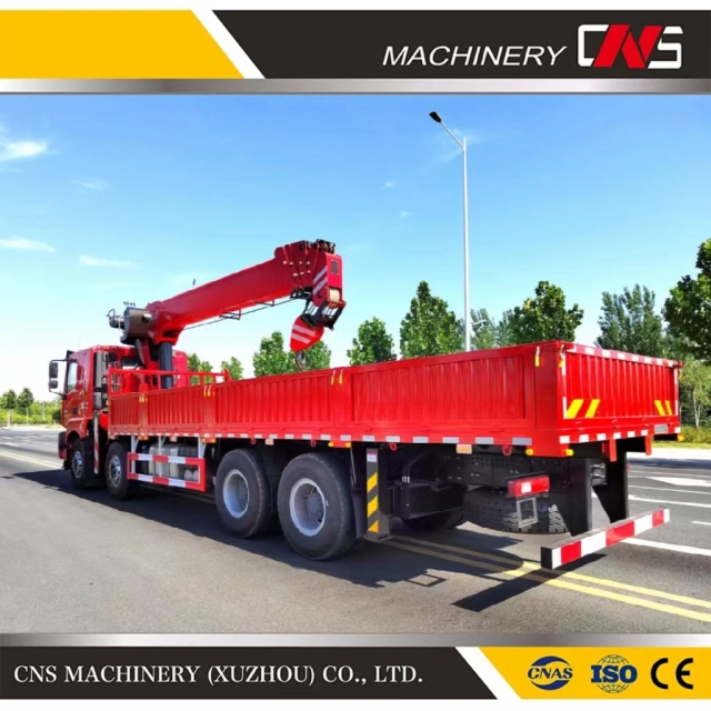 Construction Equipment 16 Ton Telescopic Boom Cranes Straight Arm Truck Mounted Crane Remote Control