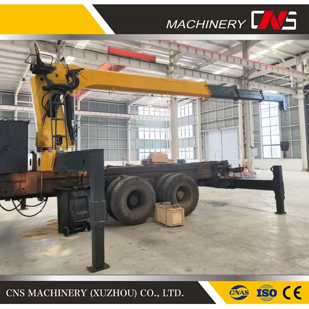 Construction Equipment 16 Ton Telescopic Boom Cranes Straight Arm Truck Mounted Crane Remote Control
