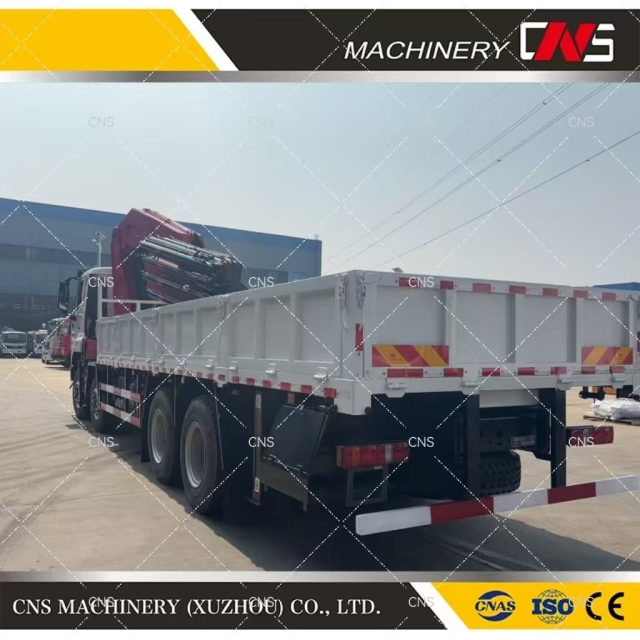 China Brand New 30 Ton Folding Arm Tow Truck Crane Hydraulic Knuckle Boom Lorry Truck Mounted Crane with CE Certification