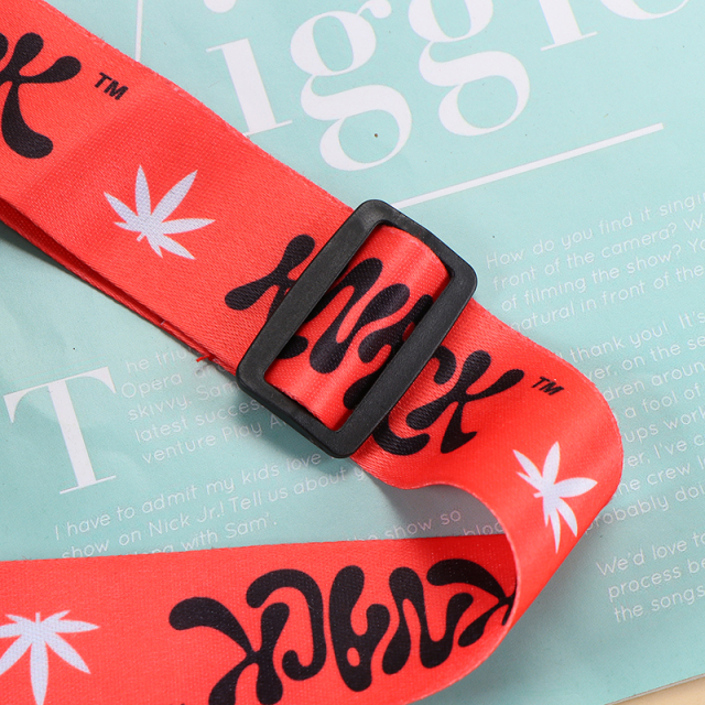 Travel Bag - Lightweight nylon gym bag  - Portable travel duffel  - Detachable shoulder strap bag  - Water-resistant sport tote  - Retro style barrel bag  - Casual crossbody duffel  - Small weekend travel bag