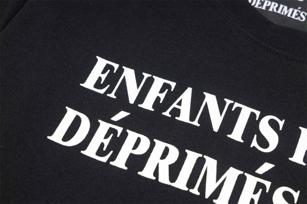 ХУДИ   ENFANTS RICHES DÉPRIMÉS