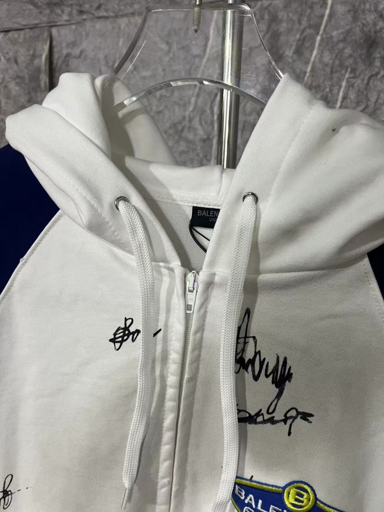 ХУДИ Balenciaga