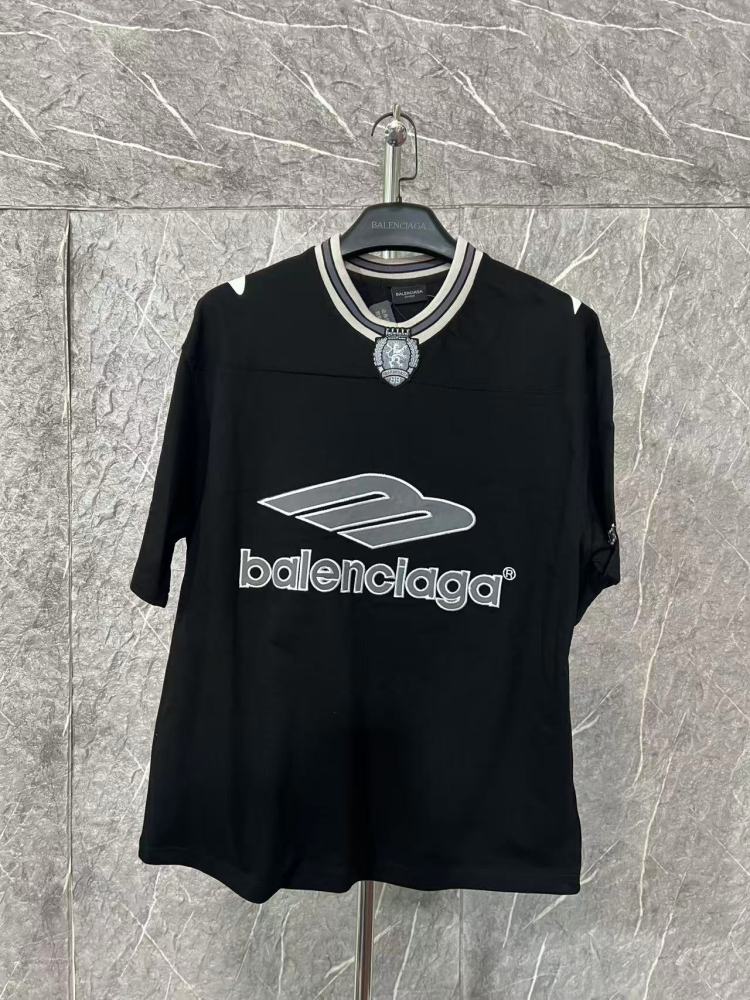 ФУТБОЛКИ Balenciaga