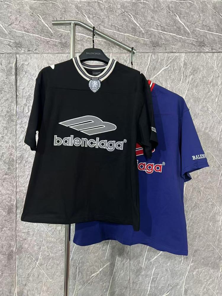 ФУТБОЛКИ Balenciaga