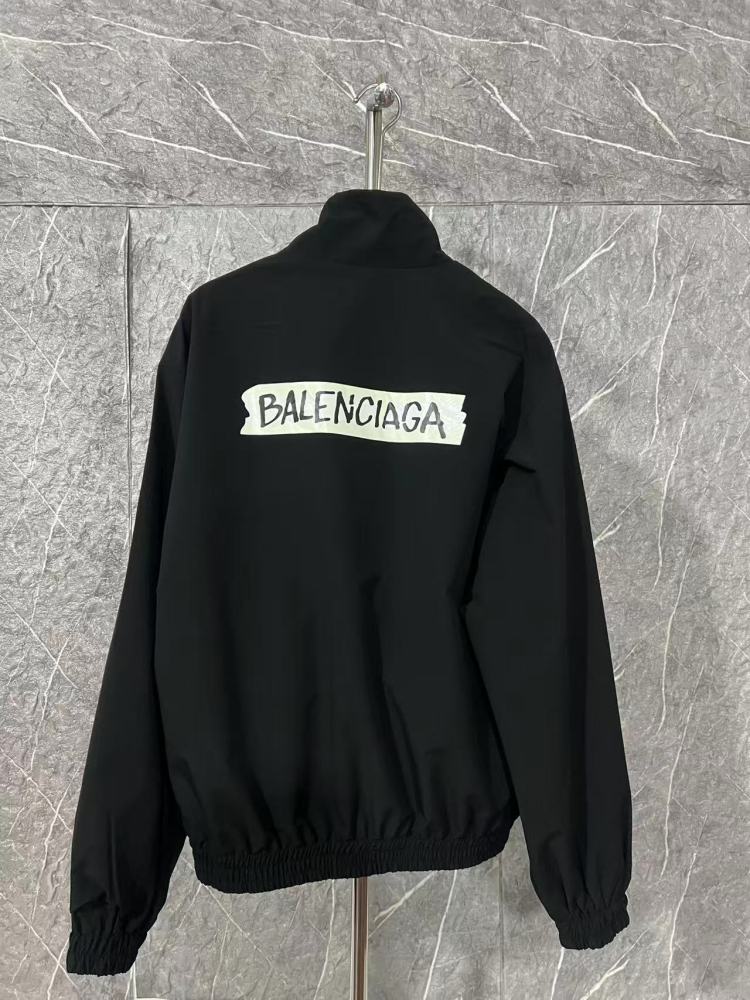КУРТКИ Balenciaga