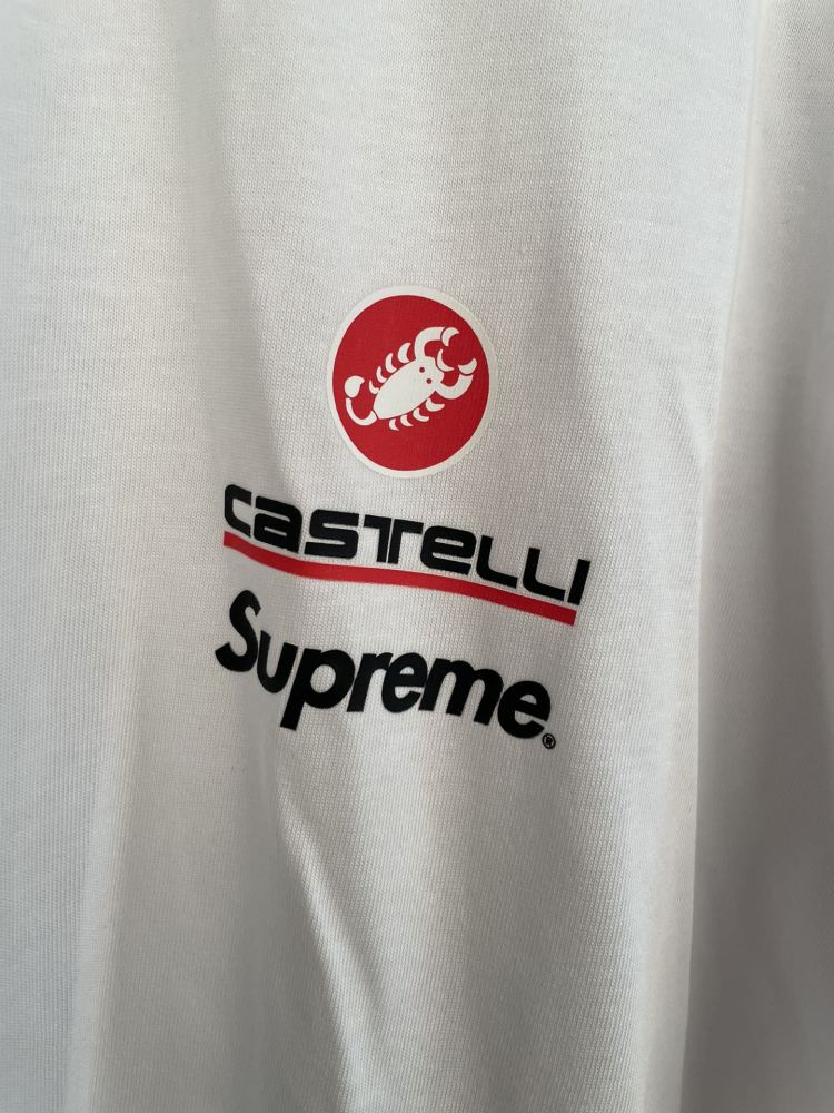 ХУДИ Supreme