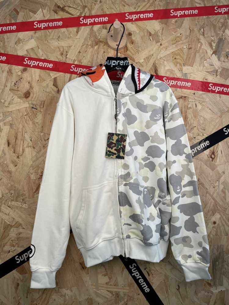 ХУДИ Bape