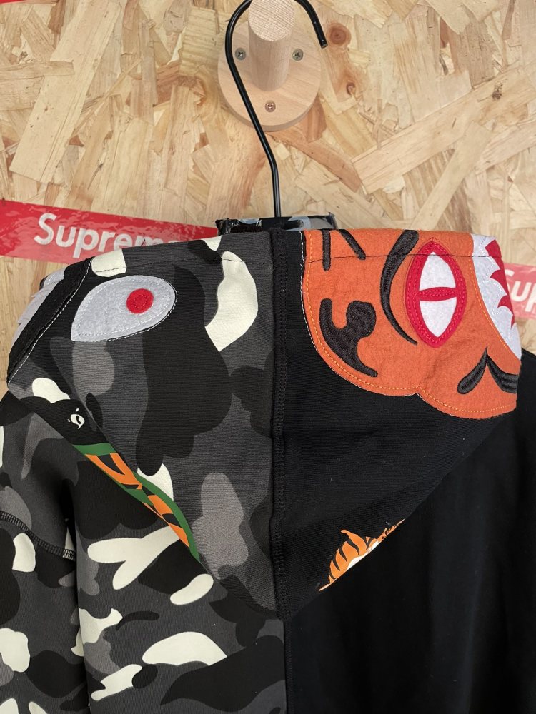 ХУДИ Bape