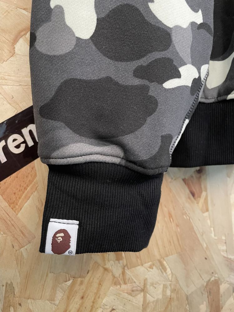 ХУДИ Bape